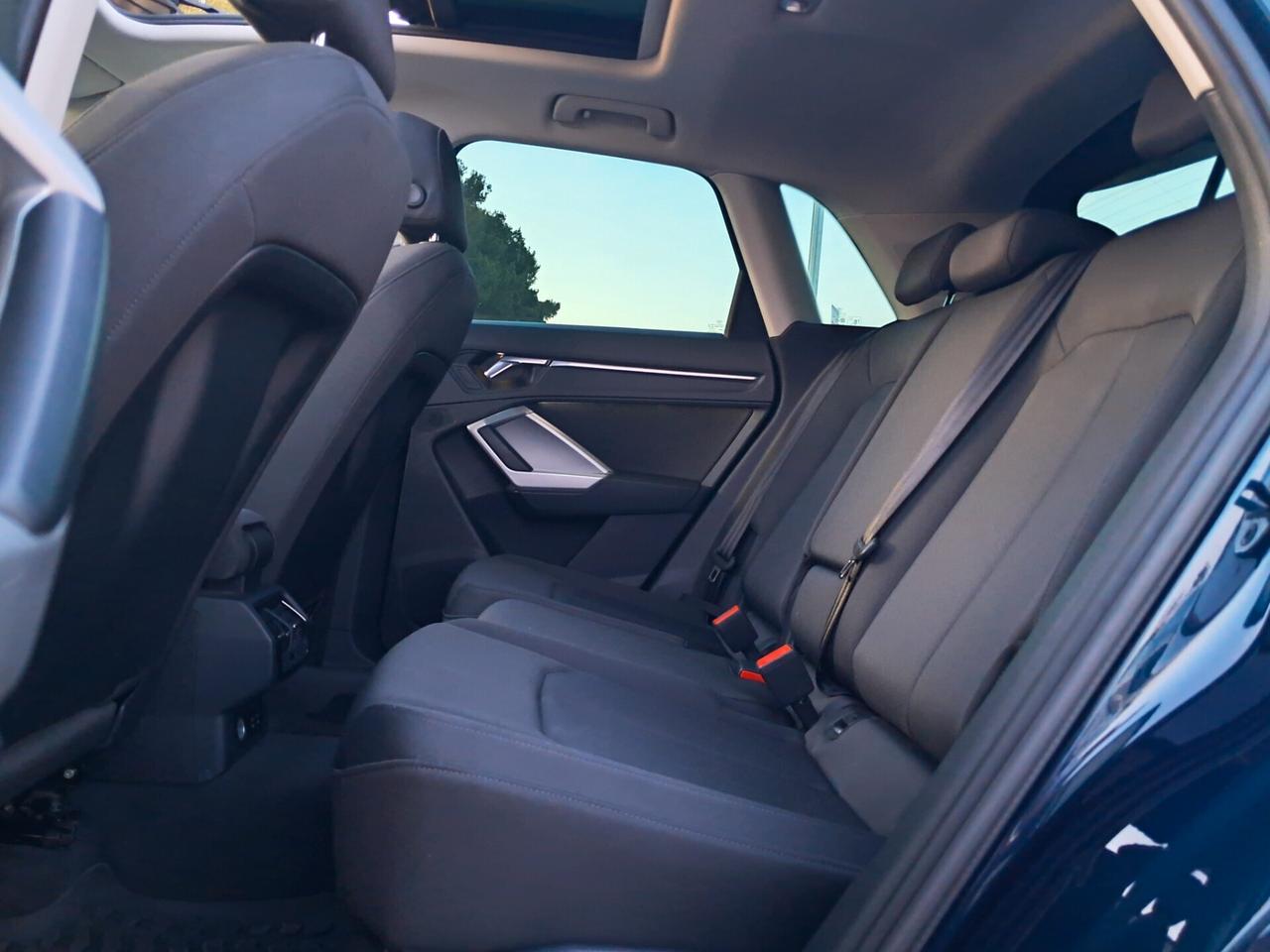 Audi Q3 35 TDI 150cv S Tronic * TETTO-FARI MATRIX-LED-NAVY*