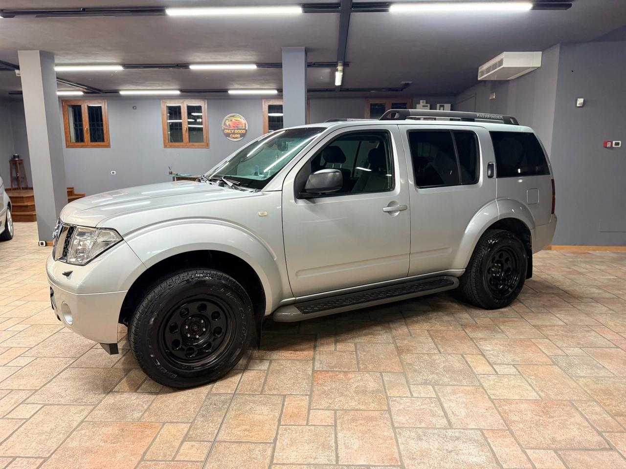 Nissan Pathfinder 2.5 dCi XE Plus