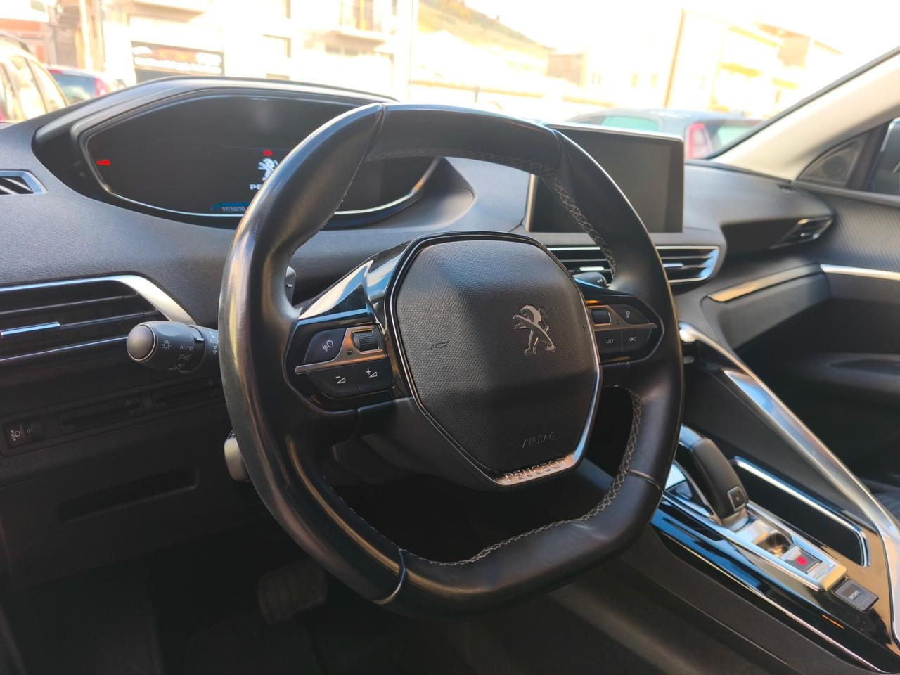 Peugeot 3008 HDi 130 CV EAT8 Business