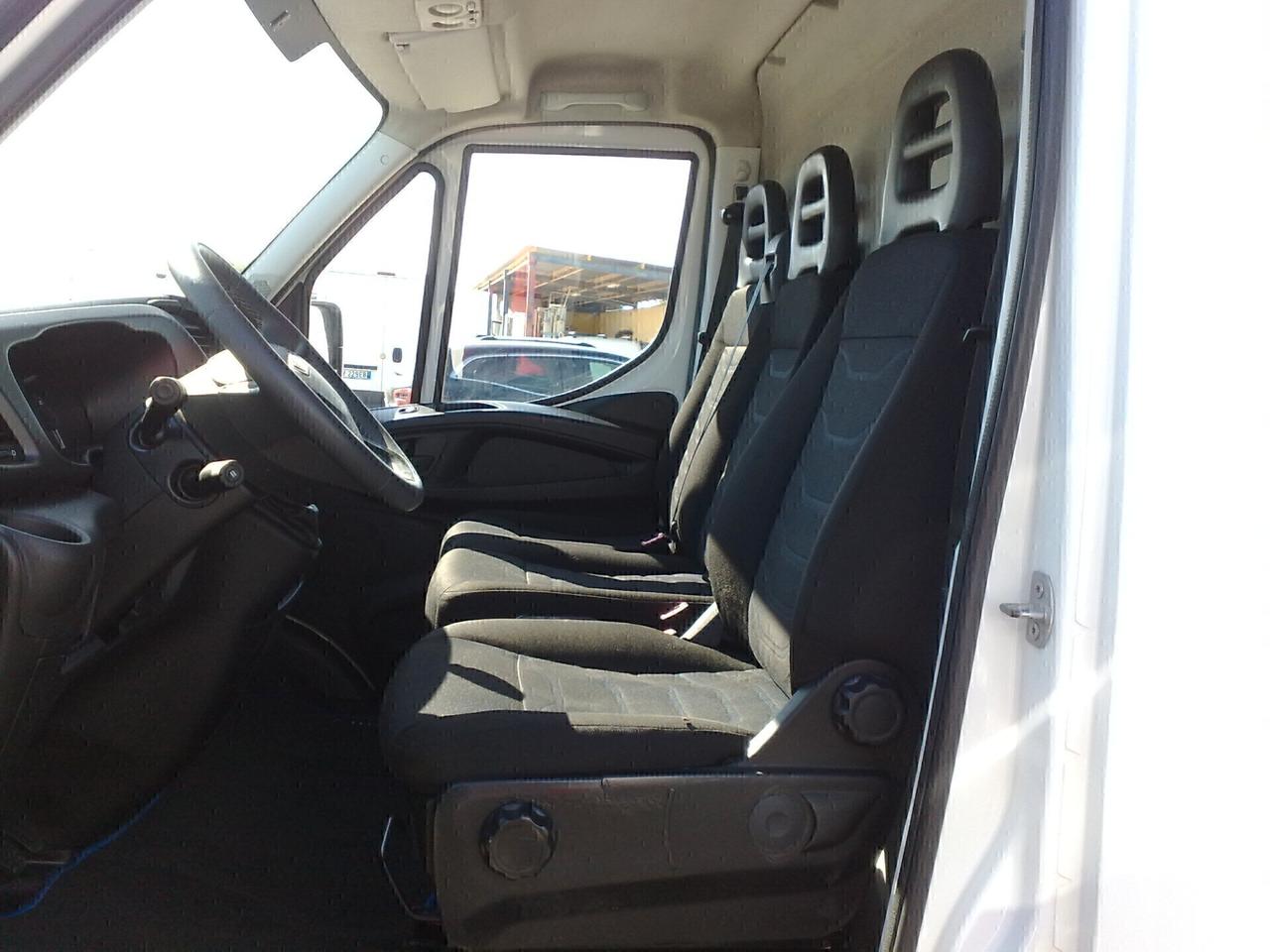 Iveco Daily 35s14 2.3hpt furgone di serie - 2018