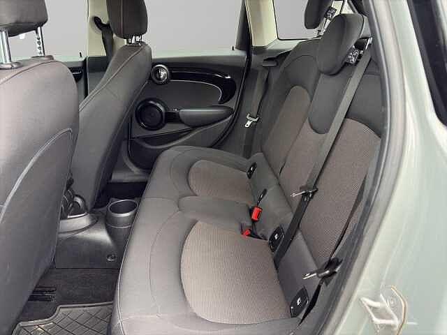 MINI Mini Mini 1.5 Cooper Classic 5 porte