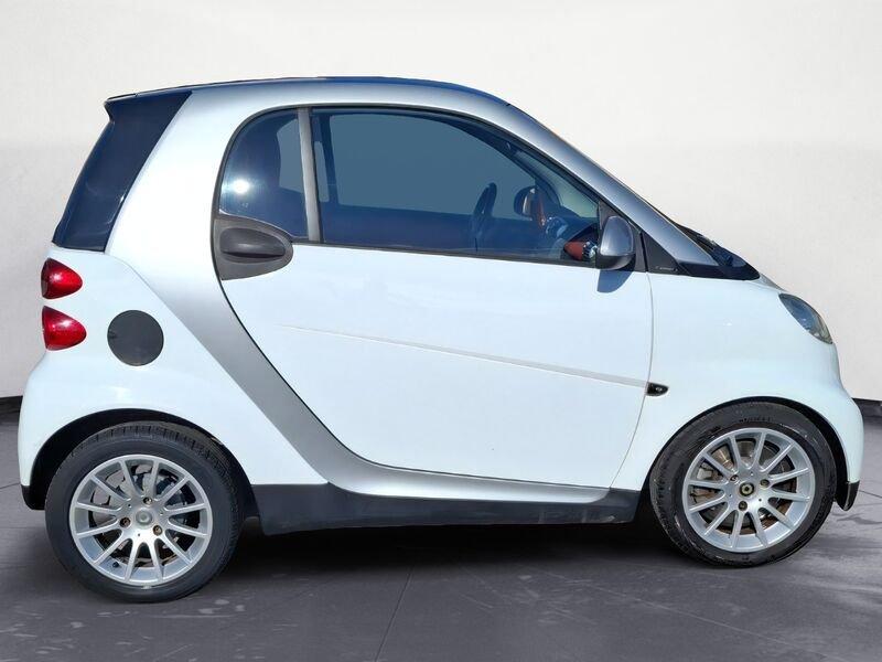 smart fortwo fortwo 1000 52 kW MHD coupé passion