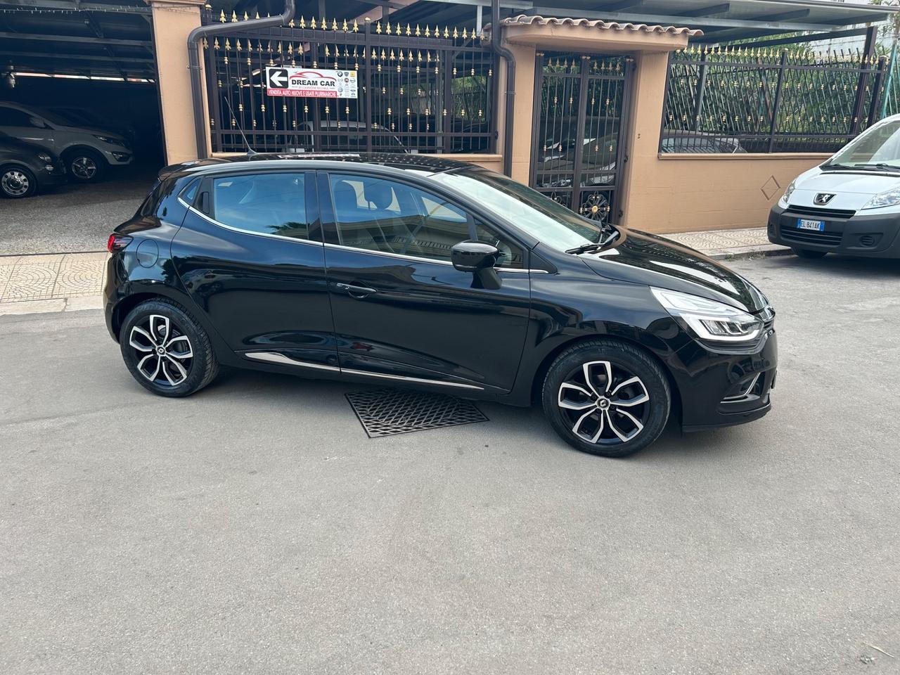 Renault Clio dCi 8V 75 CV 5 porte Moschino Zen