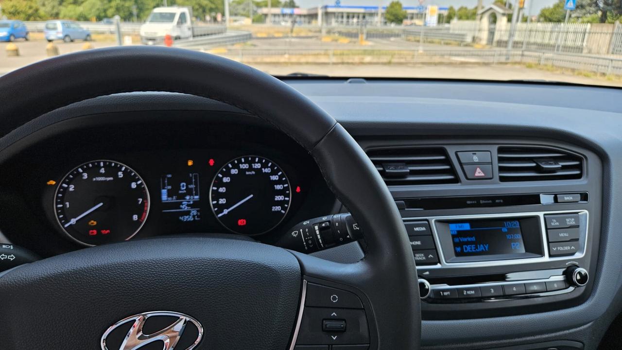 Hyundai i20 1.0 T-GDI 5p. Active Login