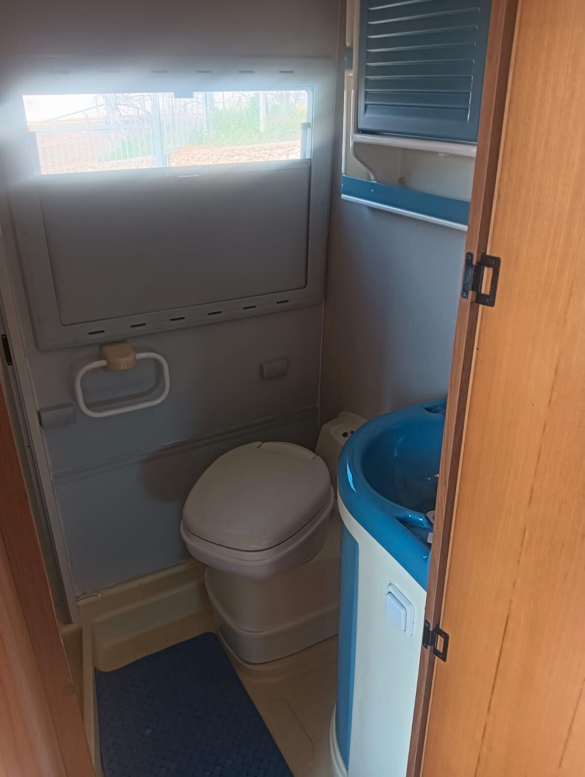 Iveco daily camper mansardato