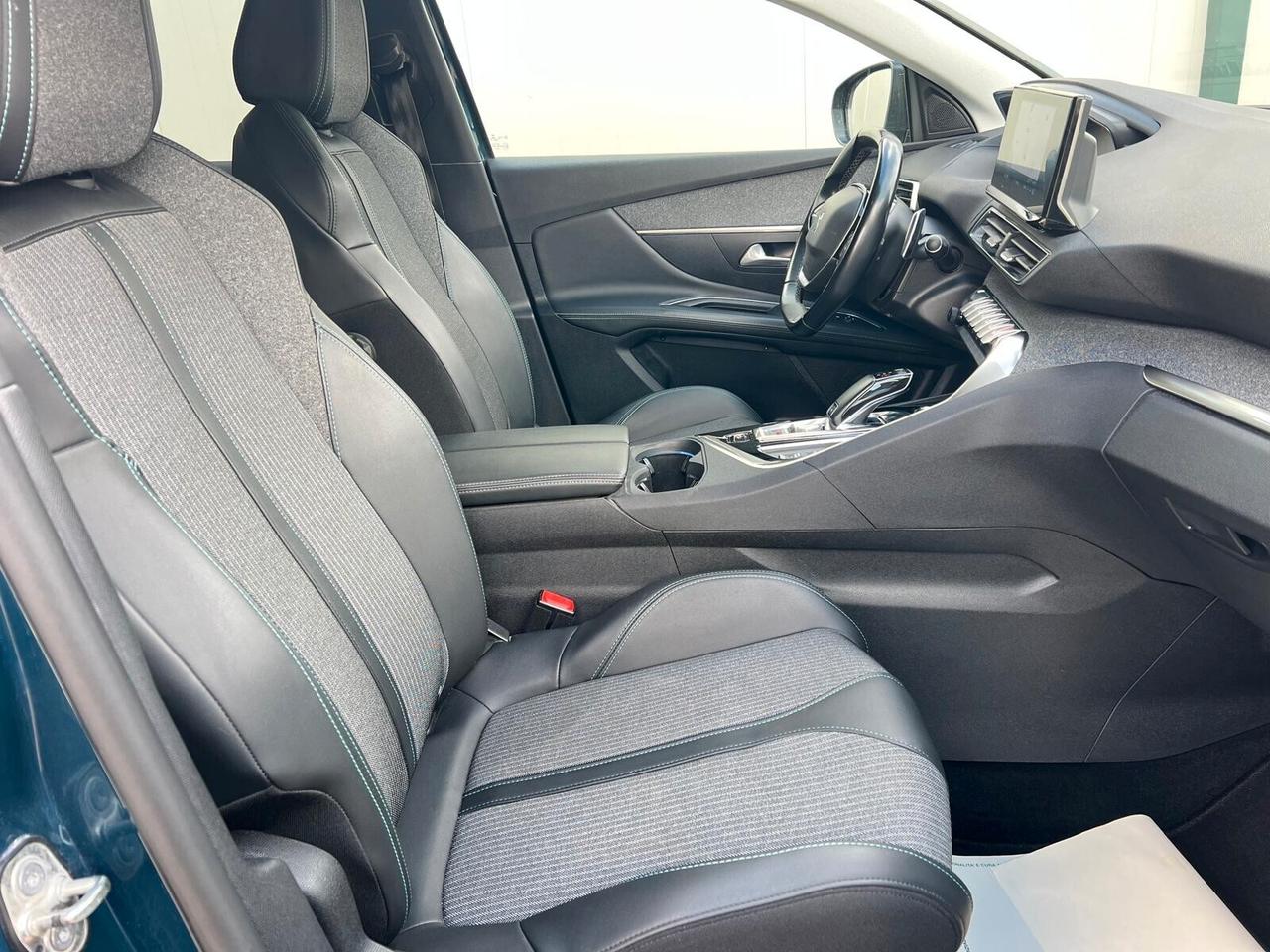 Peugeot 3008 HDi 130 EAT8 Allure Pack