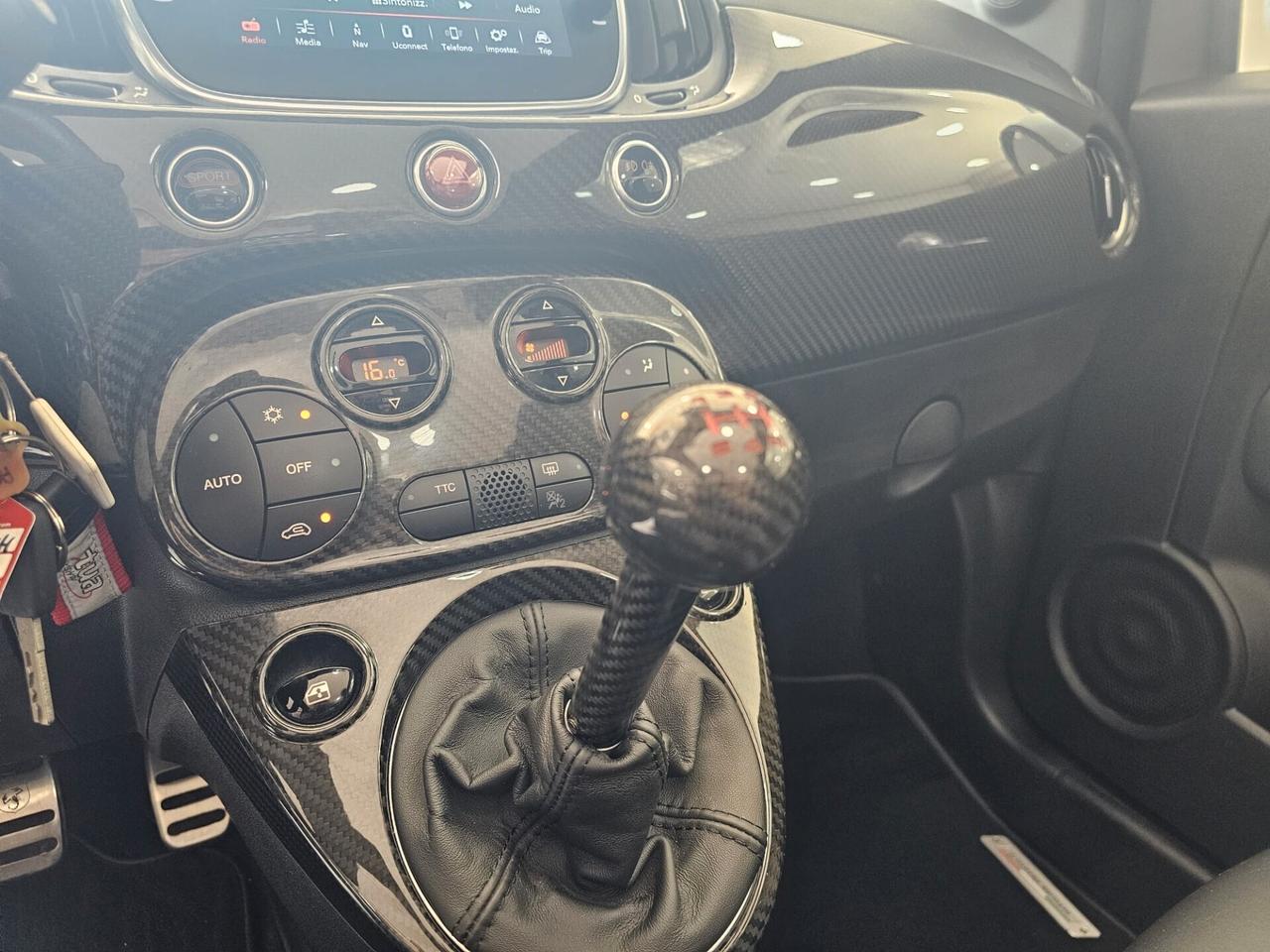 Abarth 595 C 1.4 Turbo T-Jet 180 CV Esseesse