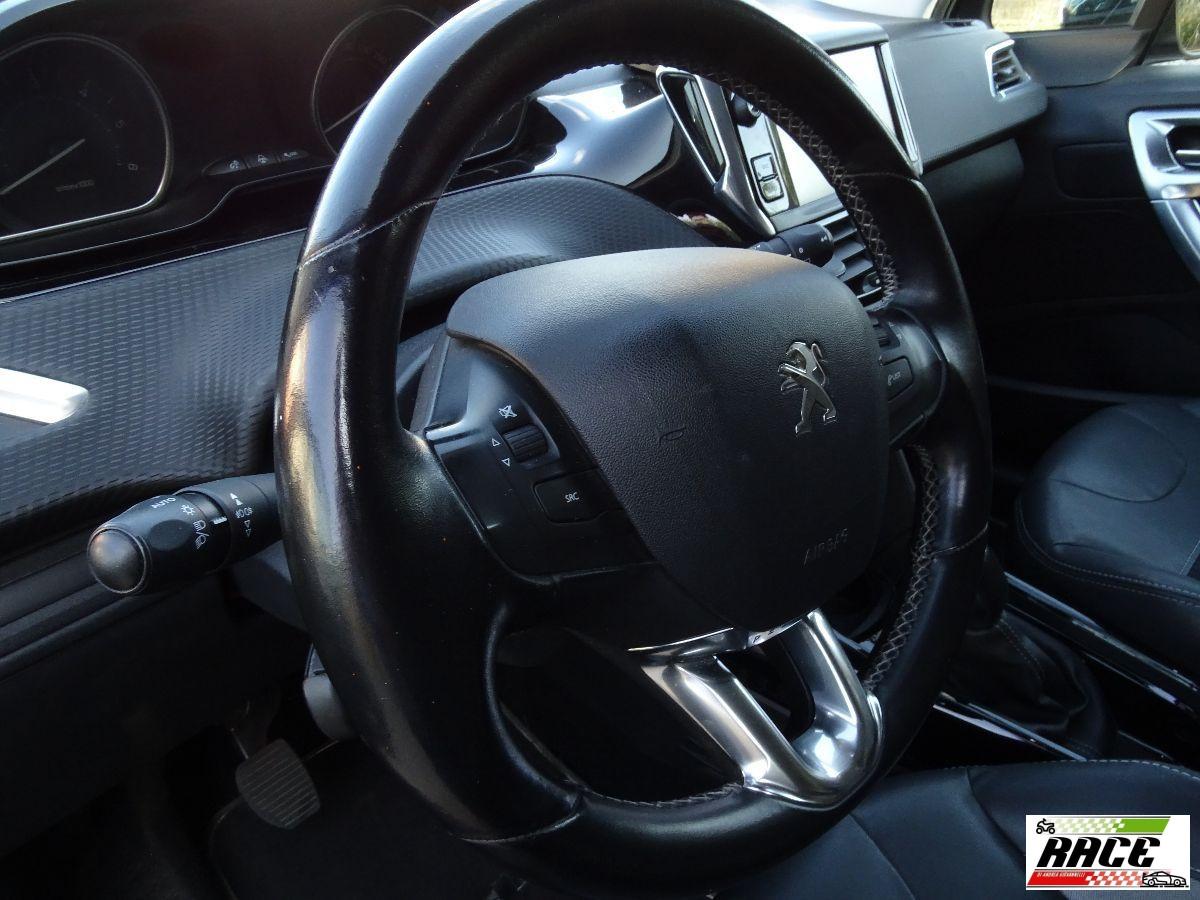 PEUGEOT - 2008 - BlueHDi 100 Allure