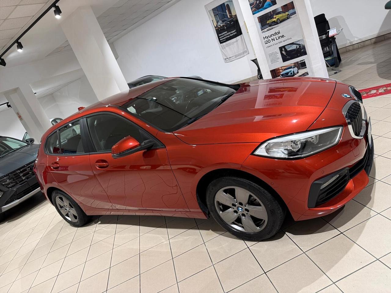 Bmw 116d 5p. Business Advantage