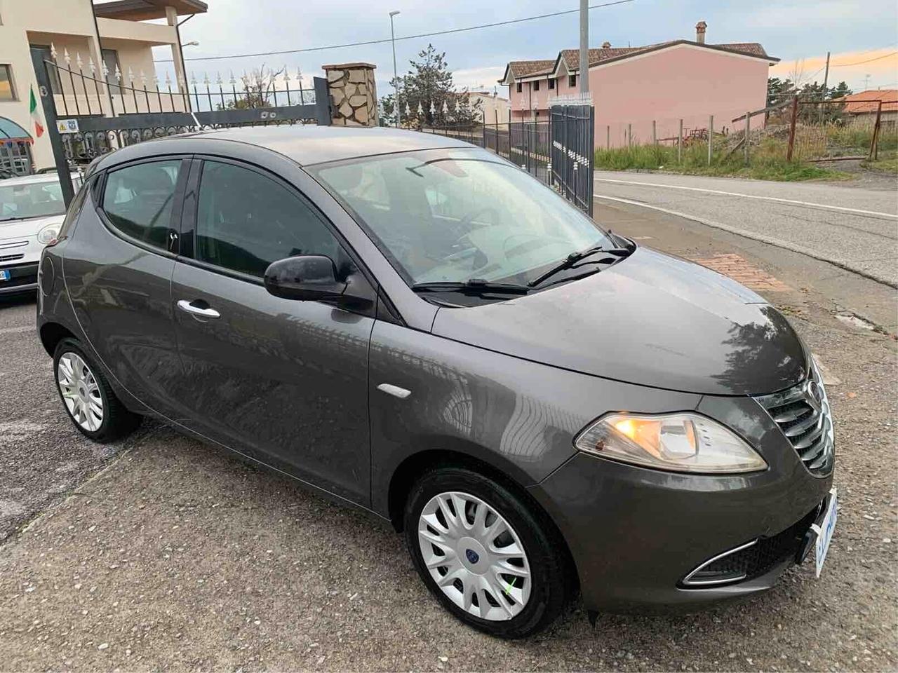 Lancia Ypsilon 1.3 MJT 95 CV