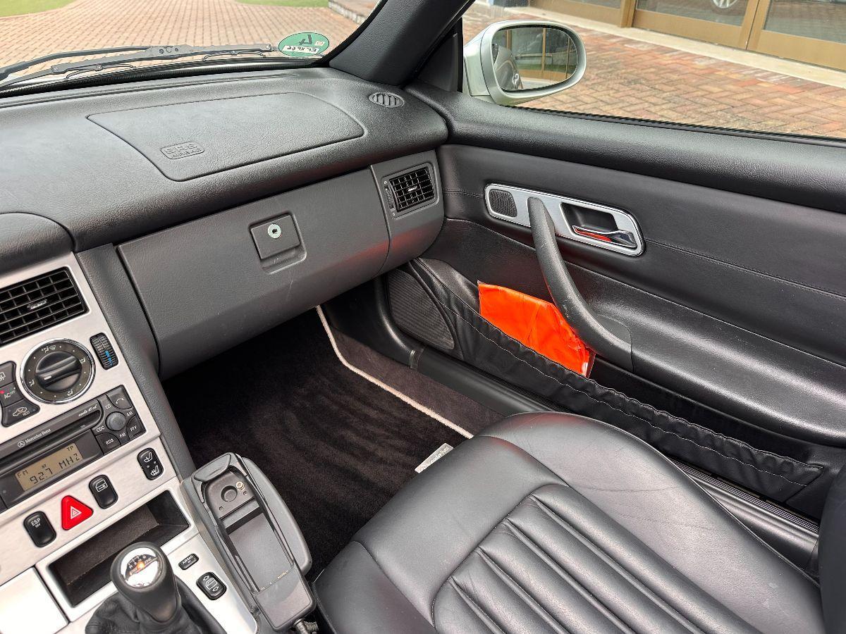 SLK 200 Kompressor Final Edition - UNICO PROPRIETARIO!! - SERVICE MERCEDES- ECCELLENTI CONDIZIONI - TUTTA ORIGINALE - SEDILI RISCALDATI -