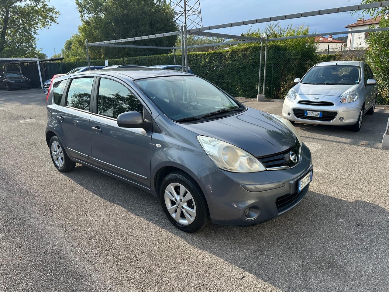 Nissan Note 1.4 bz Acenta 5p. - 2010 - 129.000km Neop