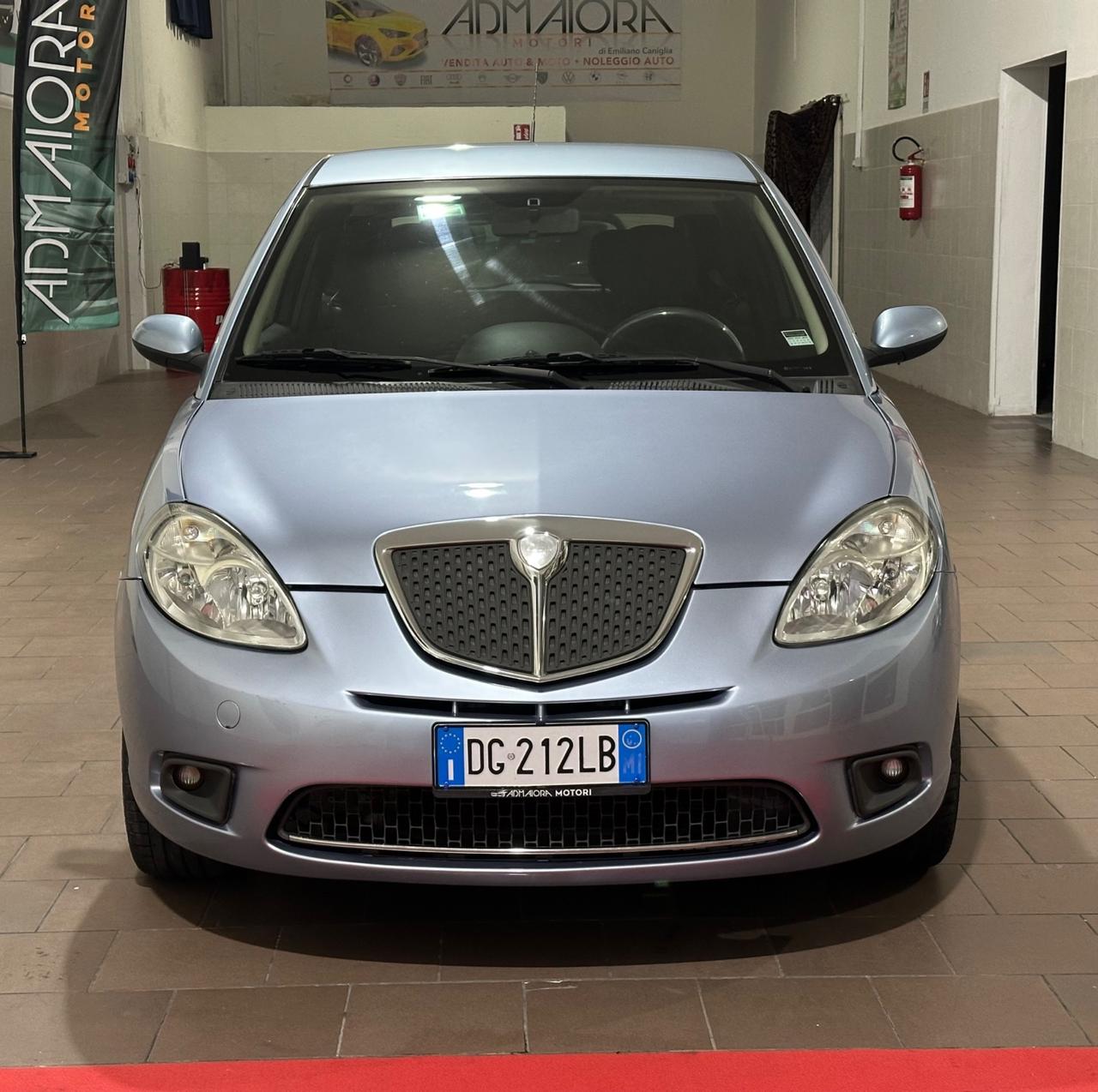Lancia Ypsilon 1.2 Argento