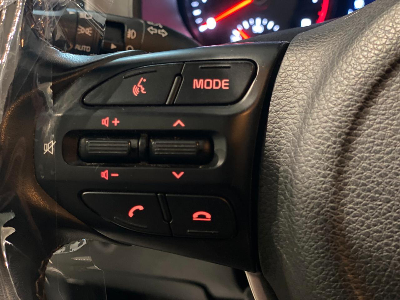 Kia Stonic 1.2 DPI Urban NEOPATENTATI