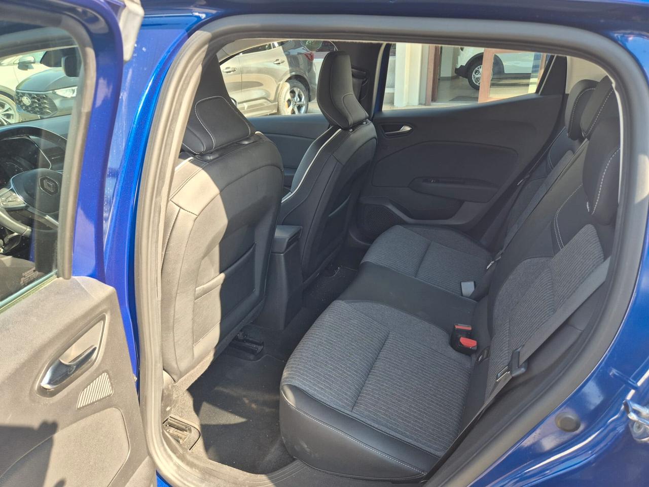Renault Clio TCe 100 CV 5 porte Intens