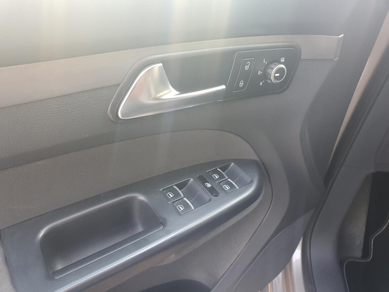 Volkswagen Touran 1.6 TDI DSG Comfortline AUTOMATICO