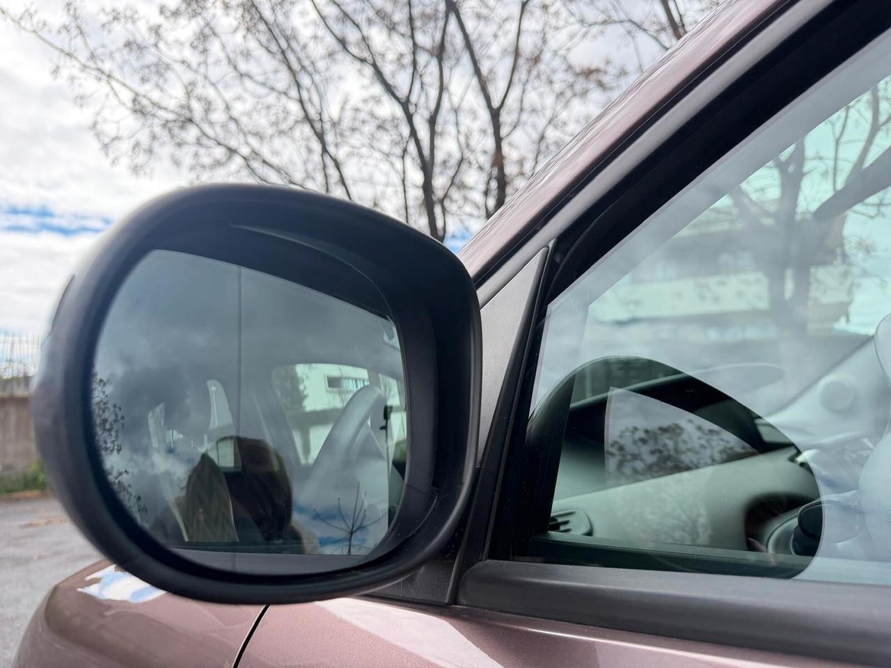 Lancia Ypsilon 1.2 69 CV 5 porte Gold