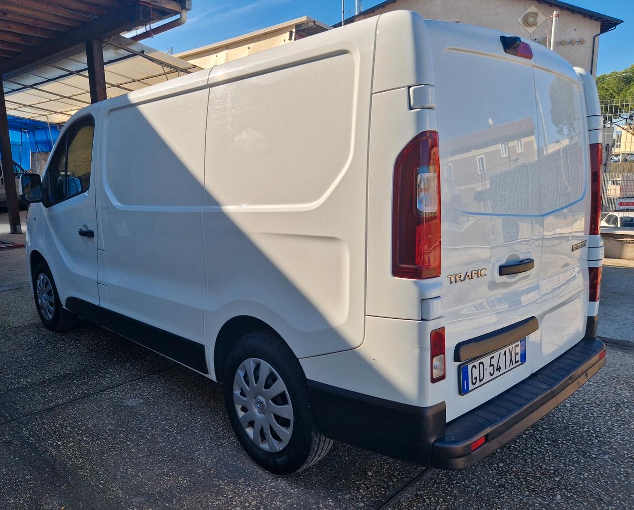 Renault Trafic T29 2.0 dCi 120CV PC-TN Furgone Ice