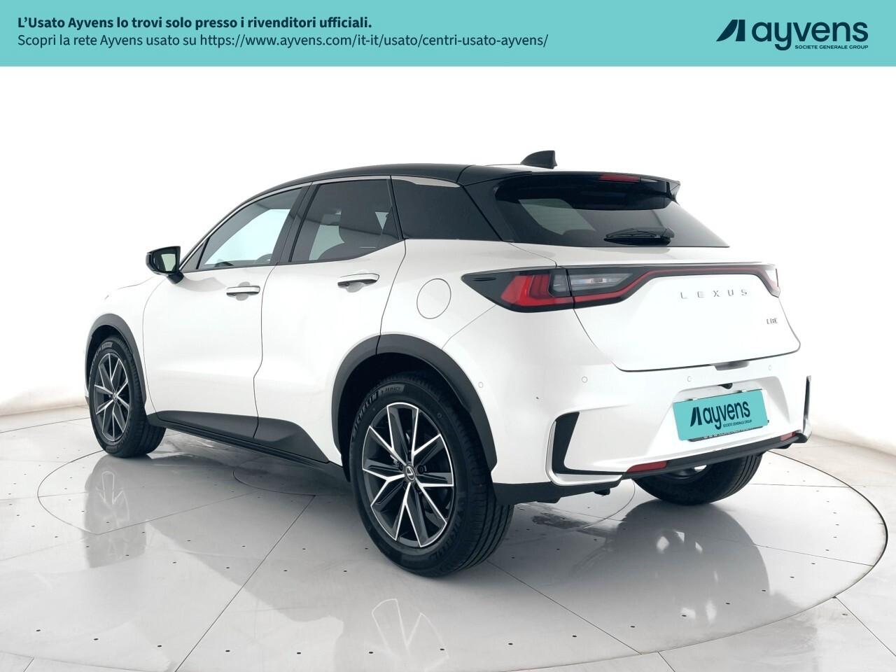 Lexus LBX Hybrid Cool