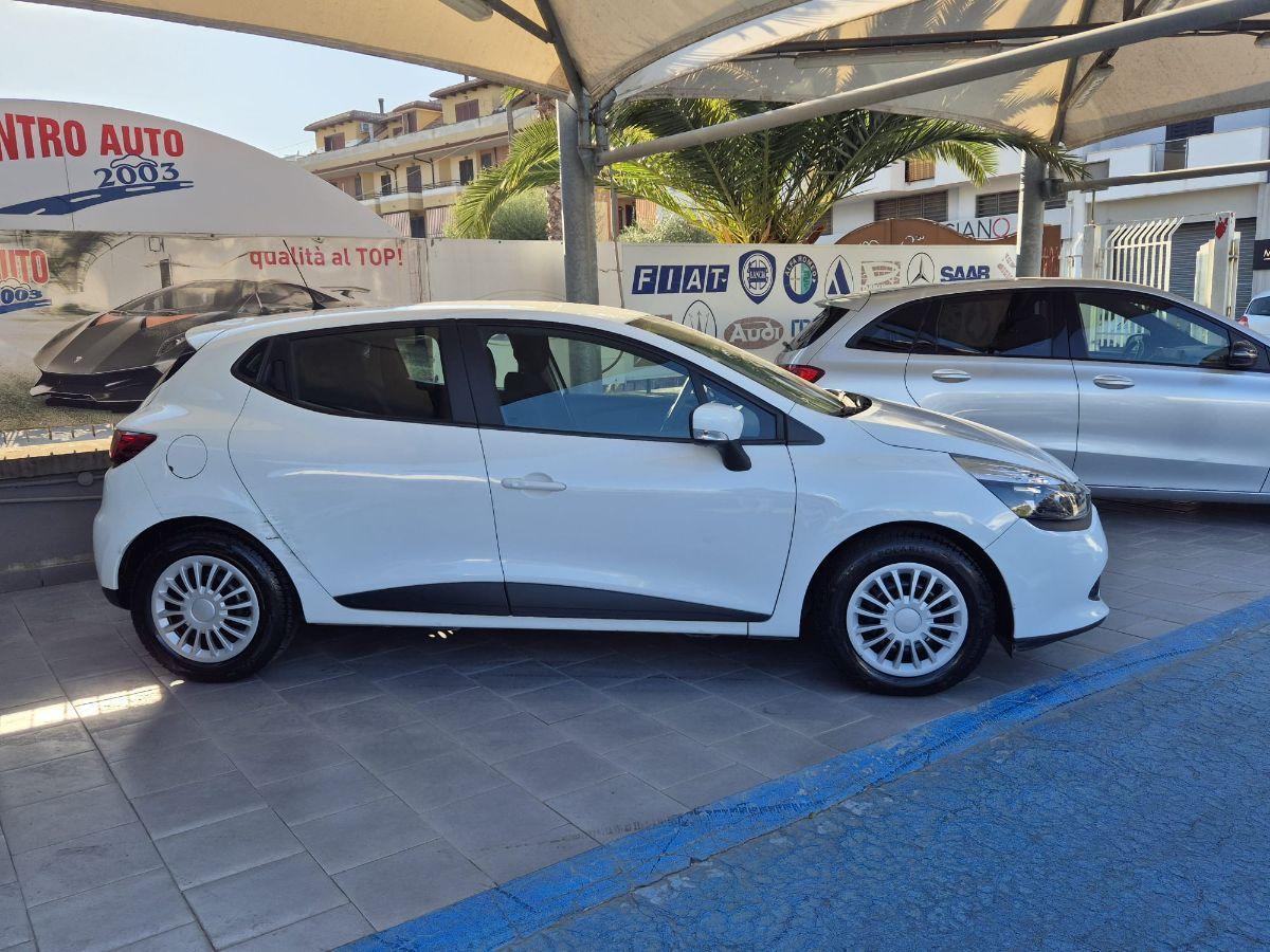 RENAULT - Clio - 1.2 75 CV GPL 5p. Costume National