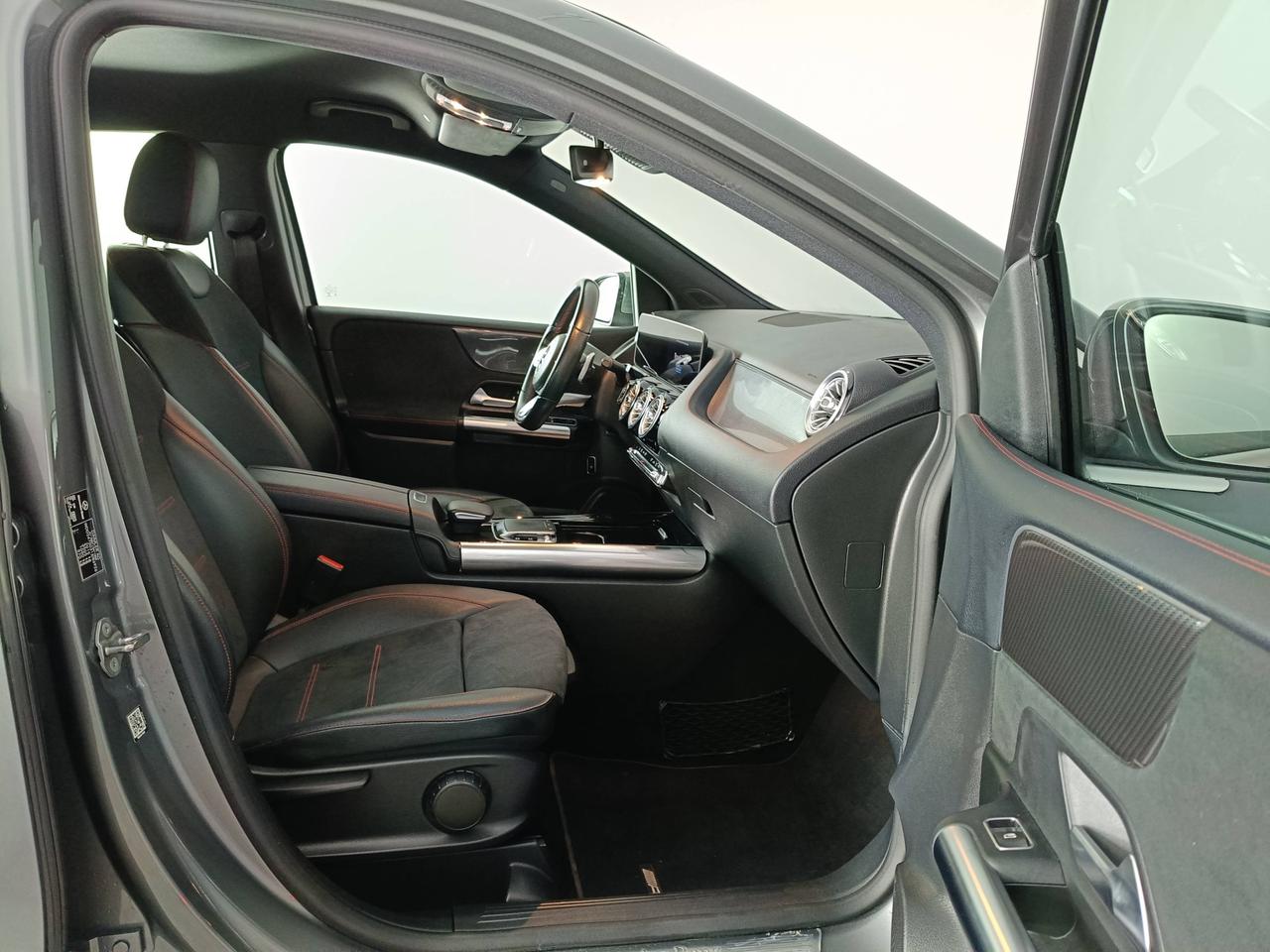 Mercedes-Benz Classe B - W247 2018 - Classe B - W247 2018 - B 180 d Premium auto