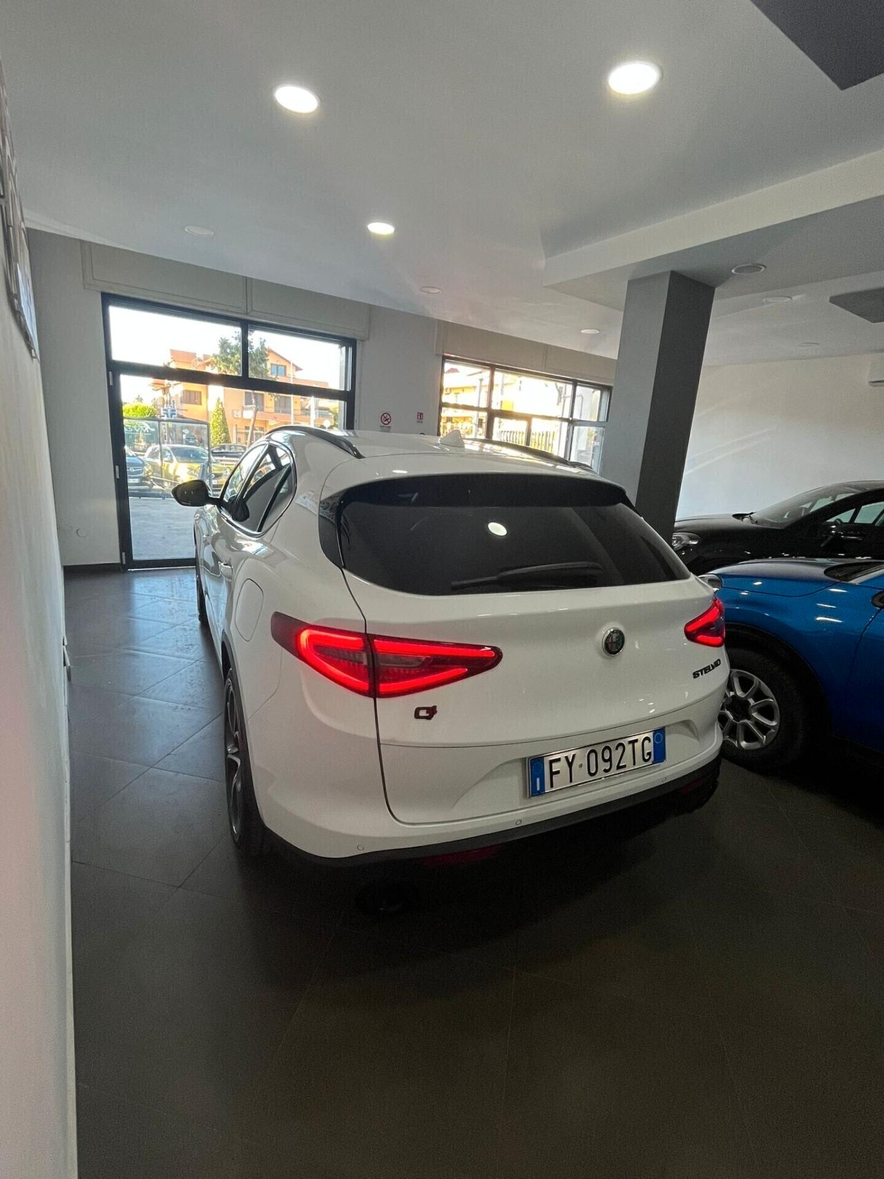 Alfa Romeo Stelvio 2.2 Turbodiesel 210 CV AT8 Q4 Super