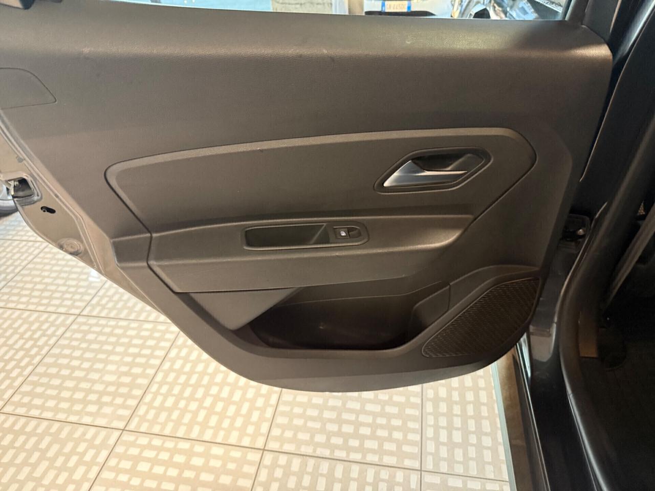 Dacia Duster 1.6 SCe GPL 4x2 Techroad