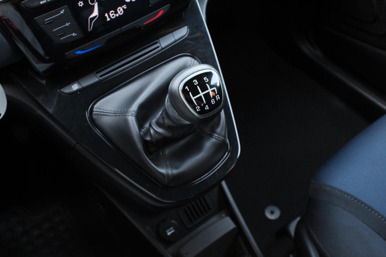 Lancia Ypsilon 1.0 FireFly 5 porte S&S Hybrid Platino-OK NEOPATENTATI