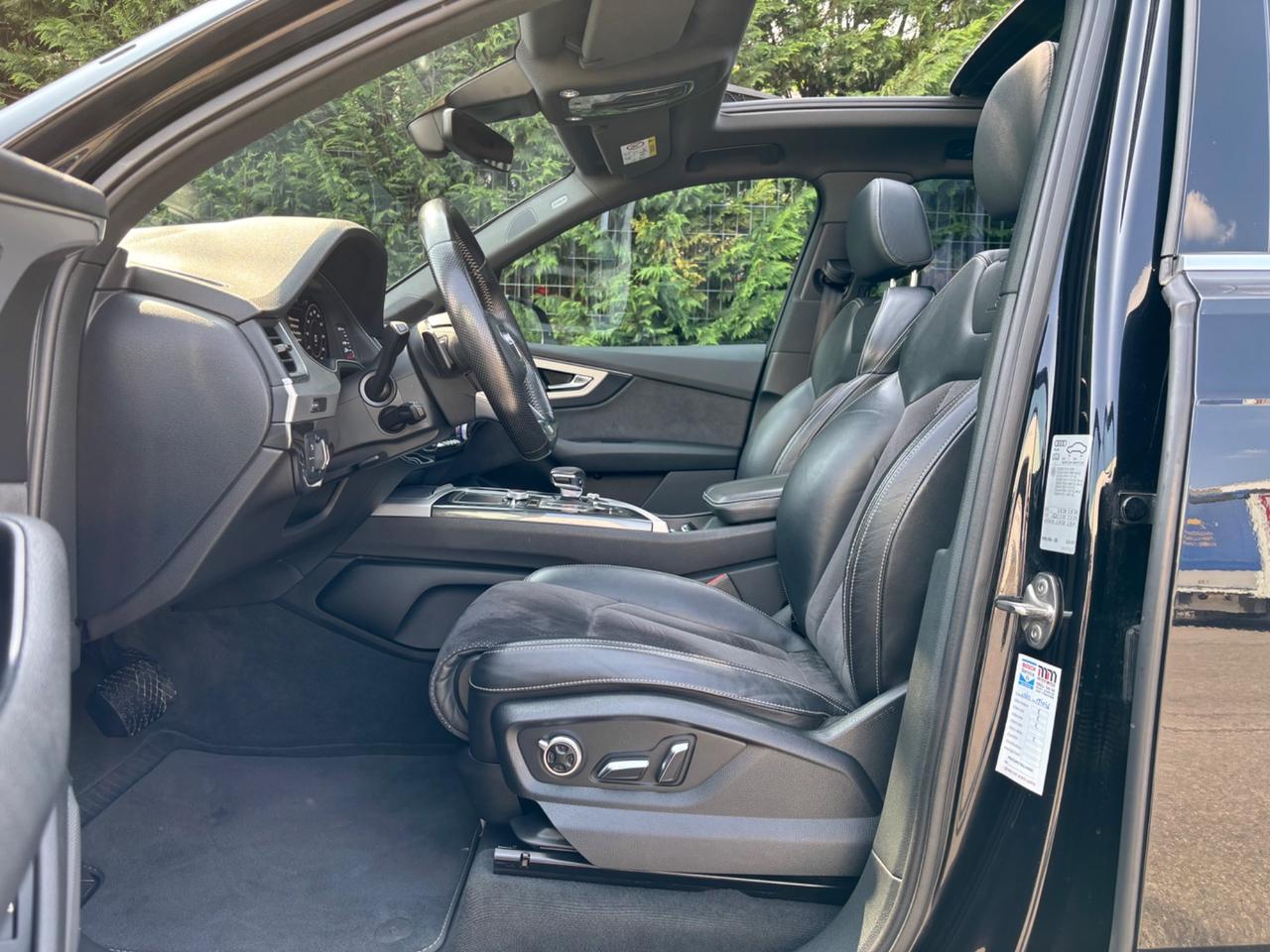 Audi Q7 3.0 TDI 272 CV quattro S LINE,TAGLIANDI CERTIFICATI