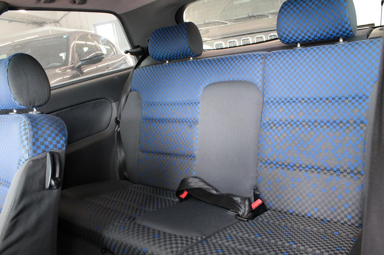 Audi A3 1.8 turbo 20V cat 3p. Ambiente