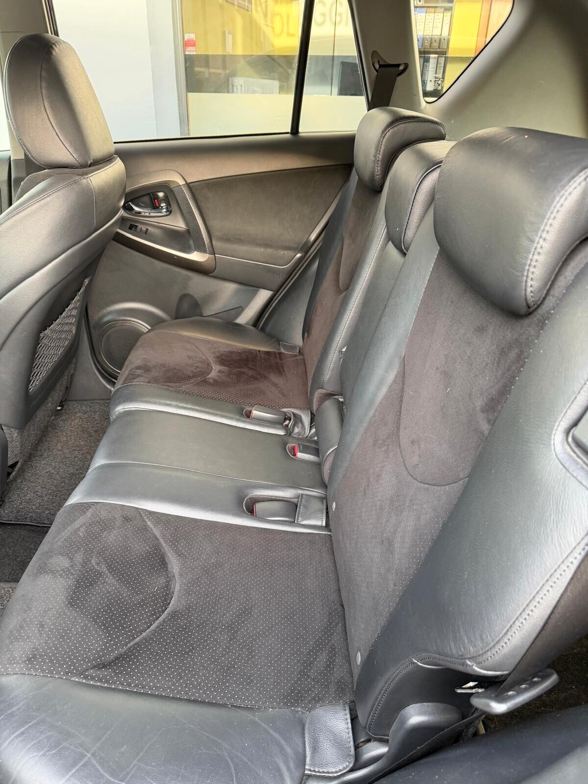 Toyota RAV 4 Crossover 2.2 D-CAT A/T 150CV