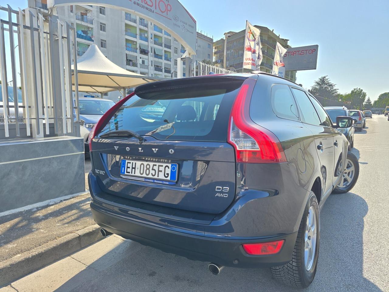 Volvo XC 60 XC60 D5 AWD Geartronic R-design