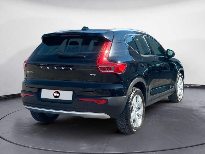 VOLVO XC40 1.5 t3 Momentum 156cv manuale