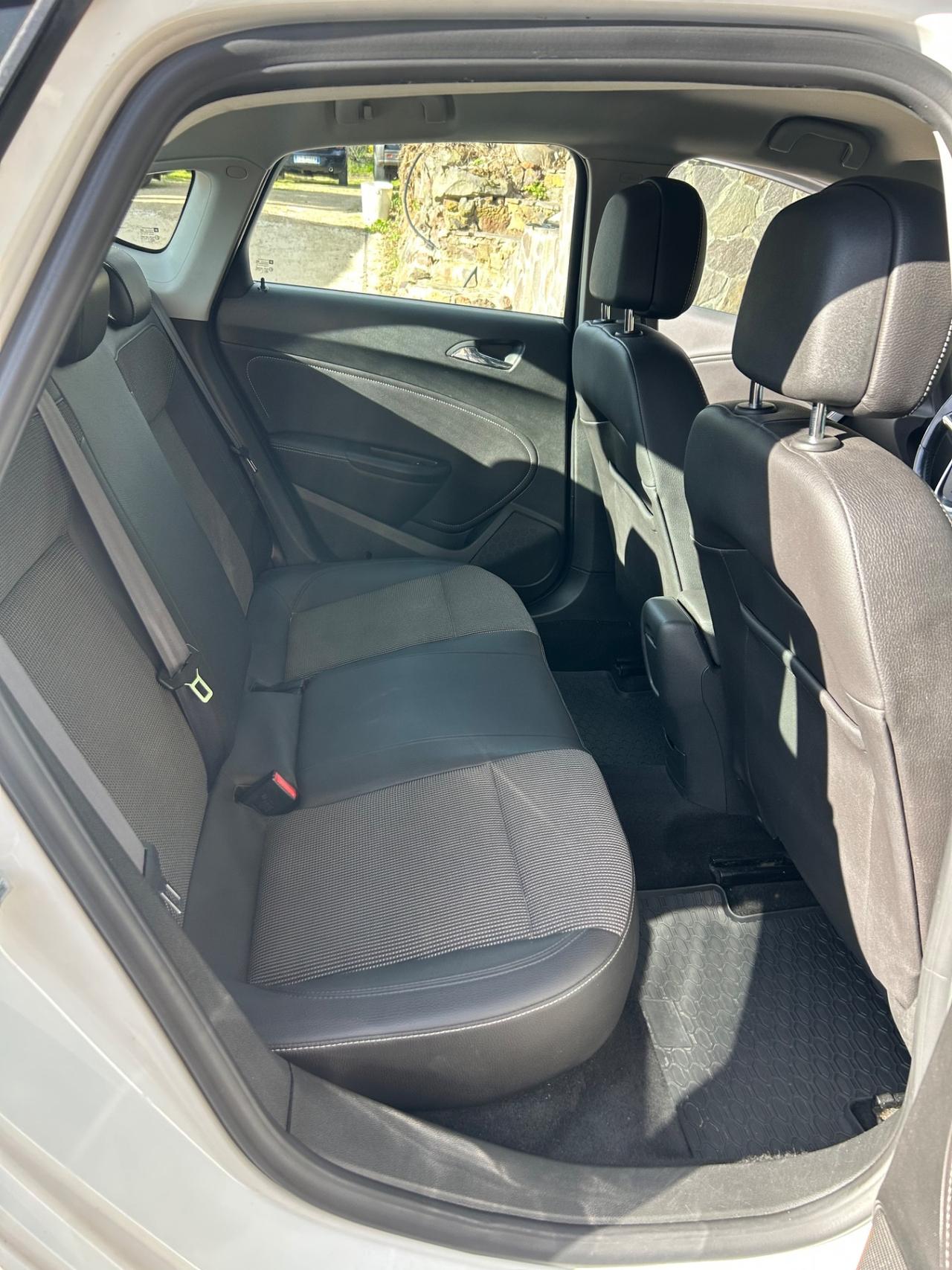 Opel Astra 1.6 CDTI 136CV