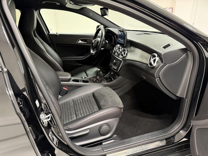 Mercedes-Benz GLA GLA 200 Premium AMG Night Edition