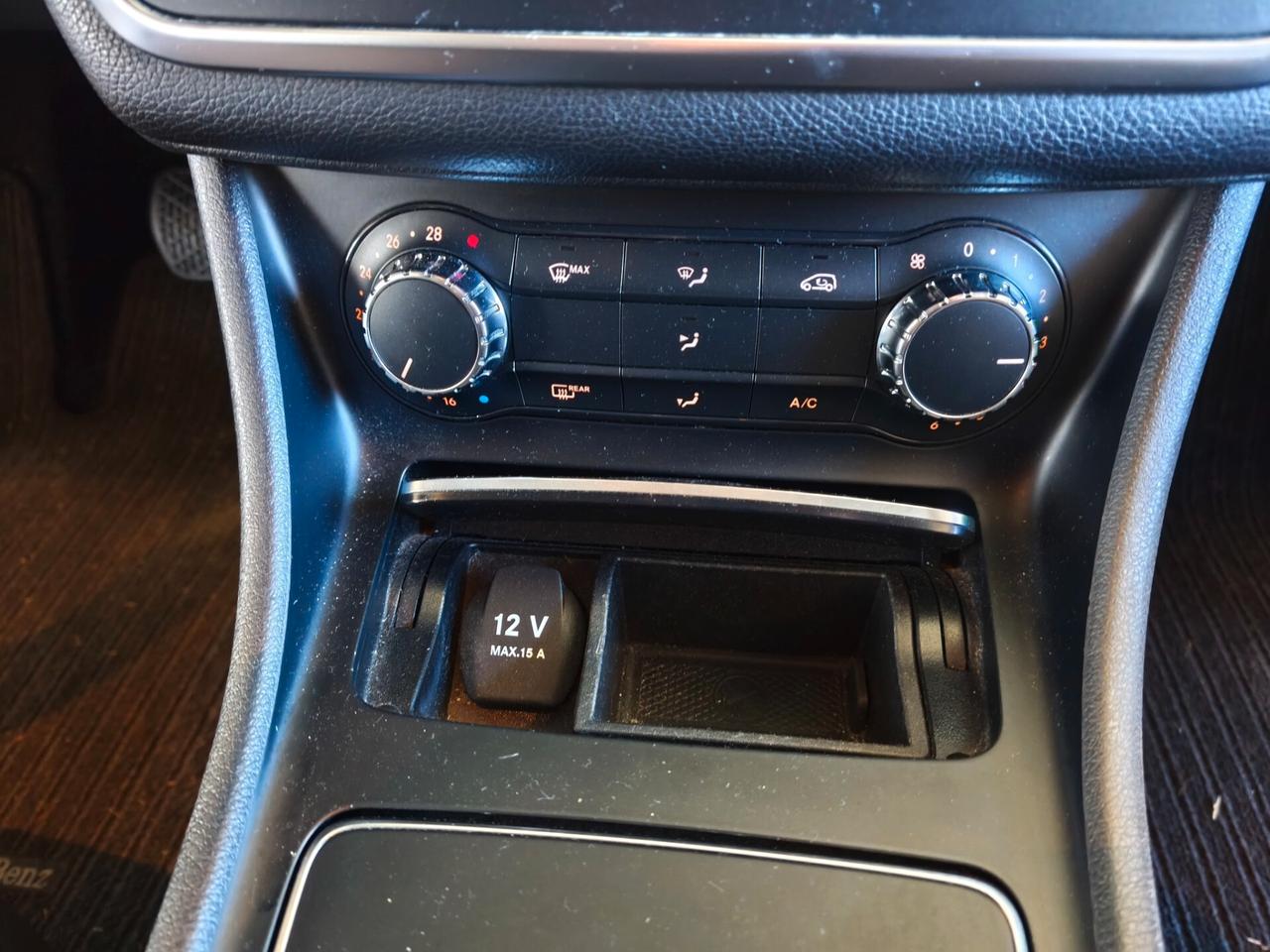 Mercedes-benz CLA 200d 4Matic Premium