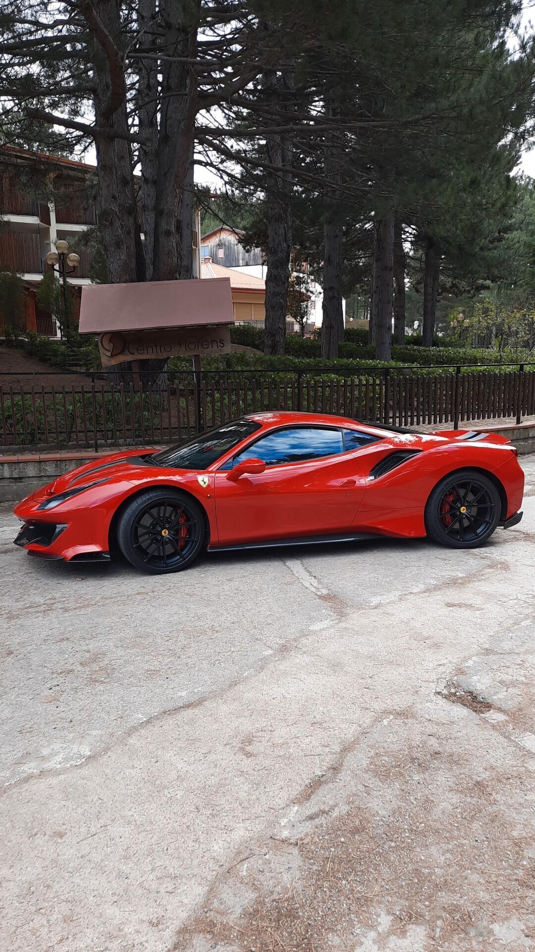 FERRARI 488 PISTA IVA ESPOSTA KM 7500 ANNO 2019