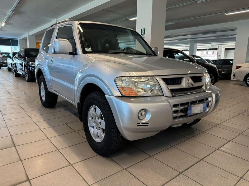 Mitsubishi Pajero Pajero 3.2 DI-D 16V 3p. Intense