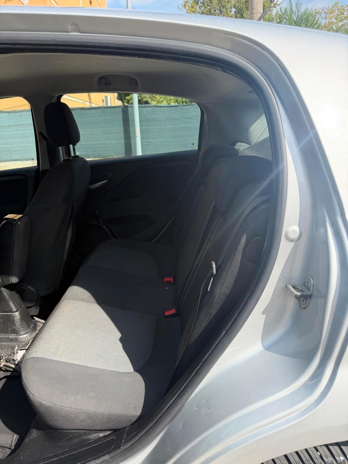Fiat Punto 1.4 METANO - NEOPATENTATI - 12 MESI DI GARANZIA -