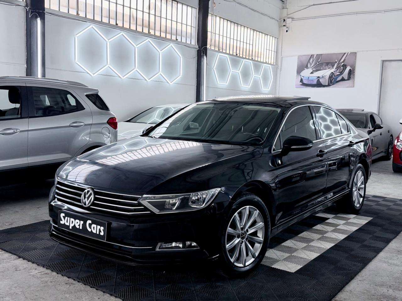 Volkswagen Passat 1.6 TDI 120CV NEOPATENTATI DSG EUR6