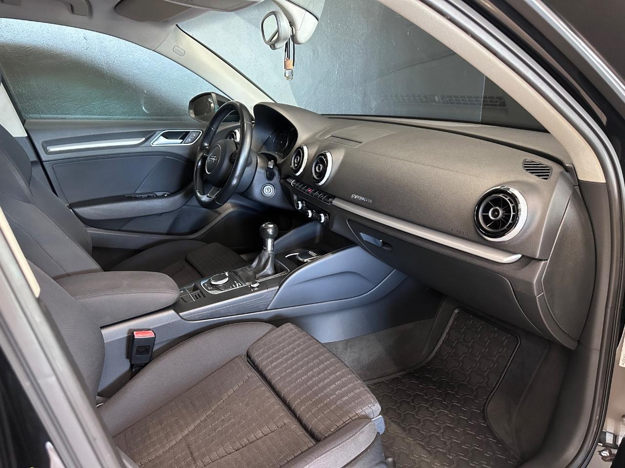 Audi A3 Sportback 2.0 tdi S-line edition quattro