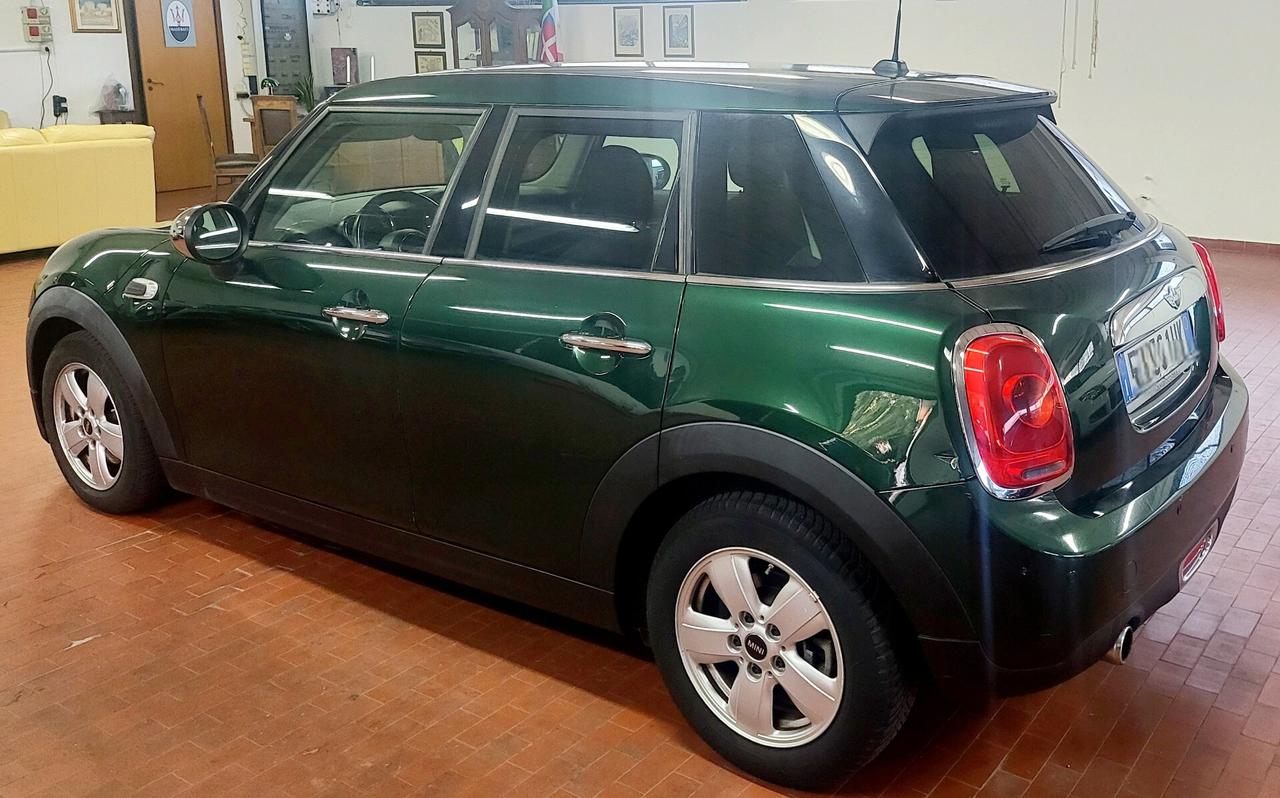 Mini Mini 1.5 Cooper D Business XL 5 porte