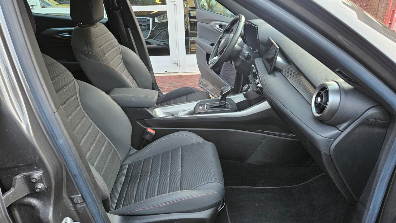 Alfa Romeo Tonale 1.5 hybrid 130cv tct7 CRUISE ADATT-NAVY-DAB-18"