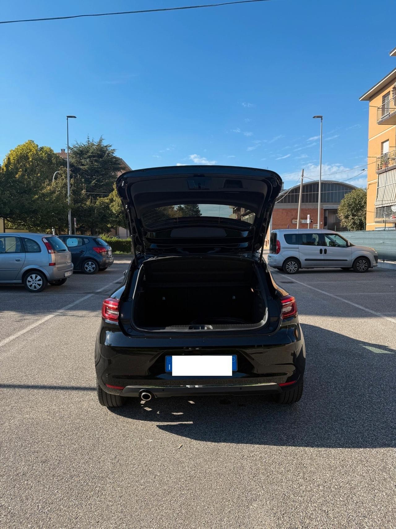 Renault Clio 1.0 tce Gpl - NEOP. - NAV. - 12 MESI DI GARANZIA -