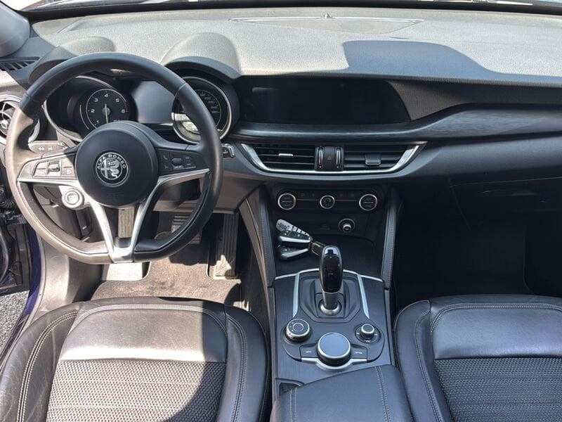 Alfa Romeo Stelvio 2.2 Turbo Diesel 180CV AT8 Q4 Super
