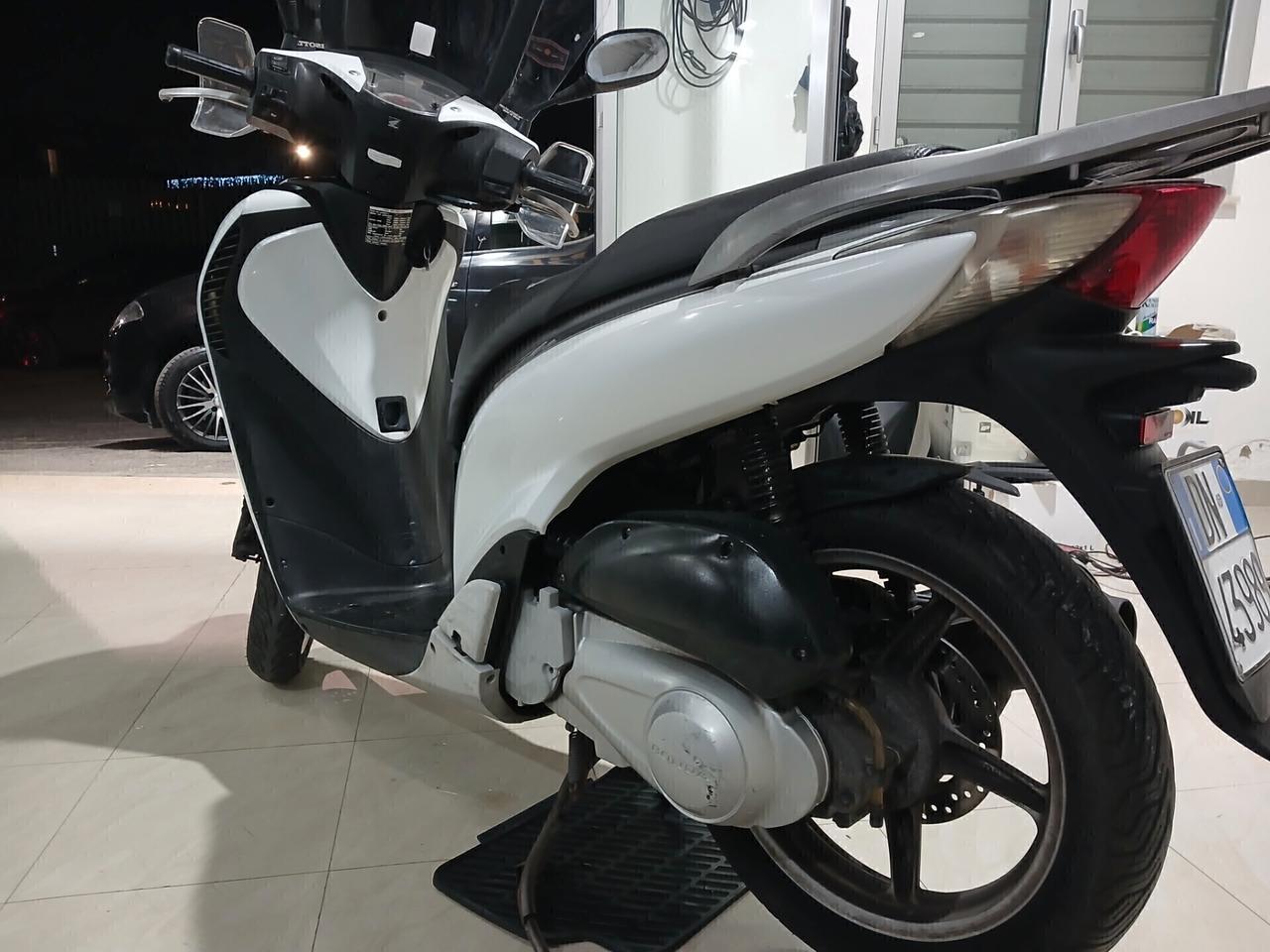SH 125 GARANTITO 12 MESI