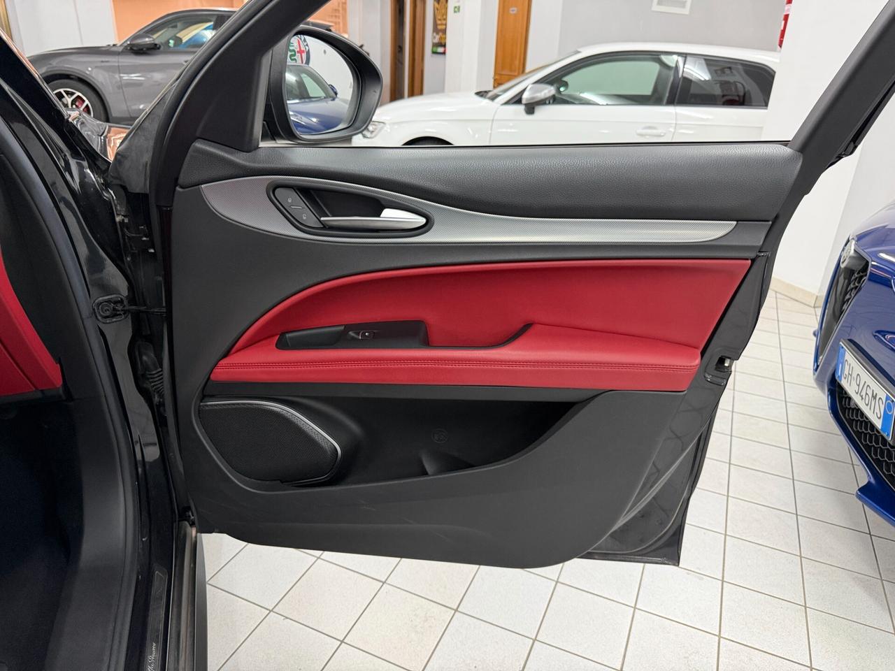 Alfa Romeo Stelvio 2.2 TD 210 CV B-TECH SEDILI VELOCE SPORTIVI AT8 Q4 RETROCAMERA PINZE ROSSO PADDLE UNICO PROPRIETARIO