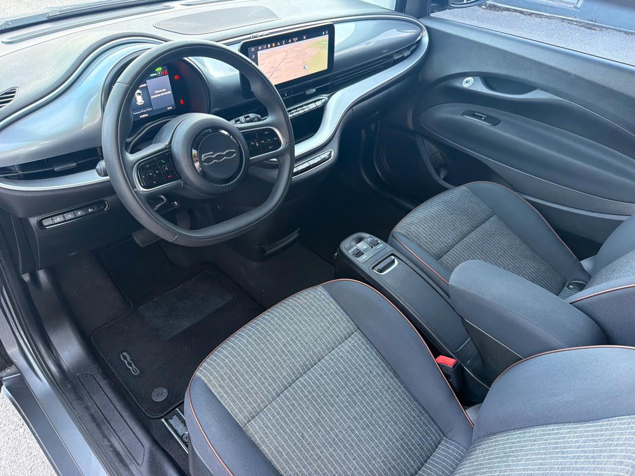 Fiat 500e 3+1 42 kWh Icon 2022 NAVI
