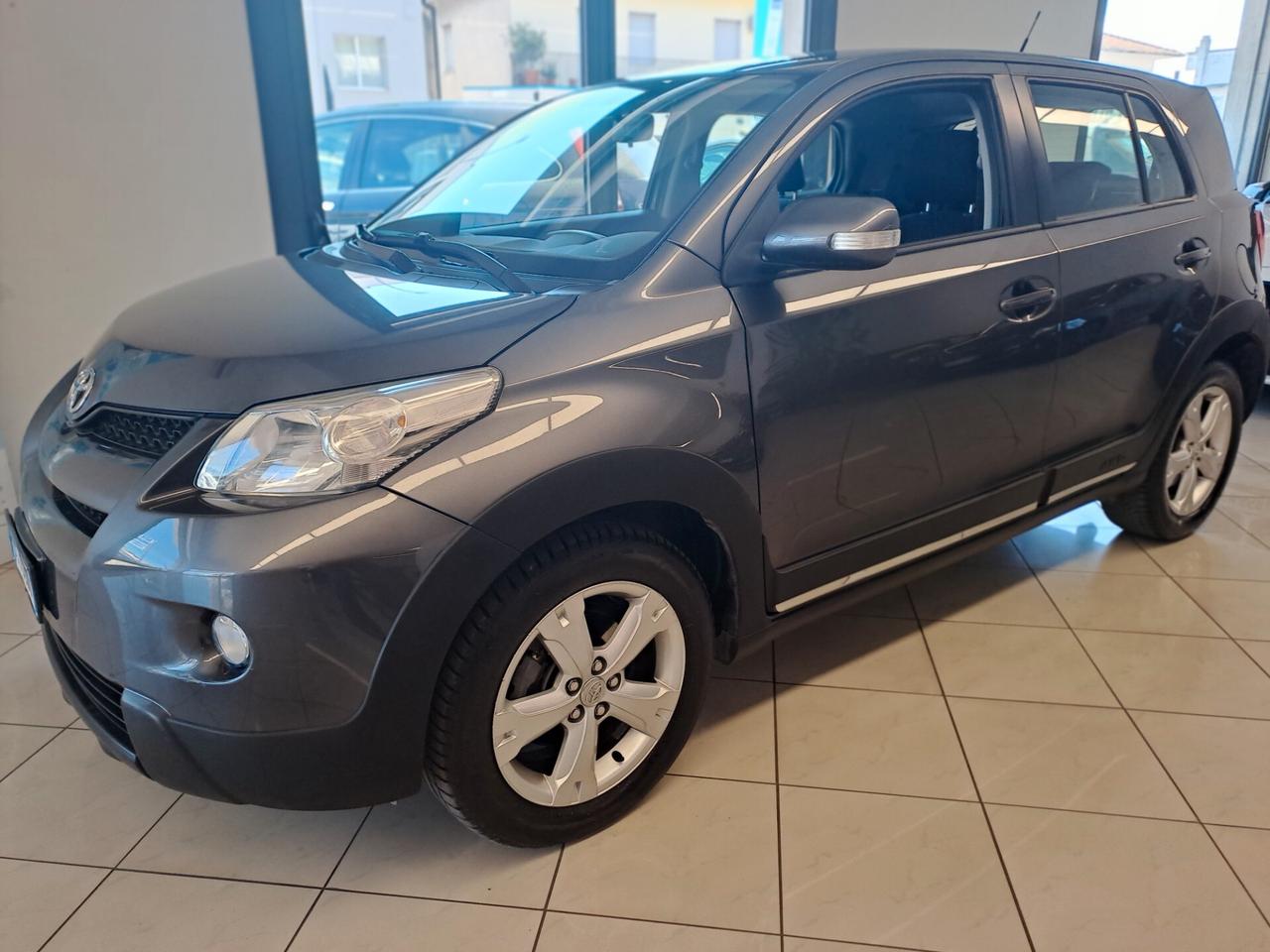 Toyota Urban Cruiser 1.4 D-4D AWD Sol