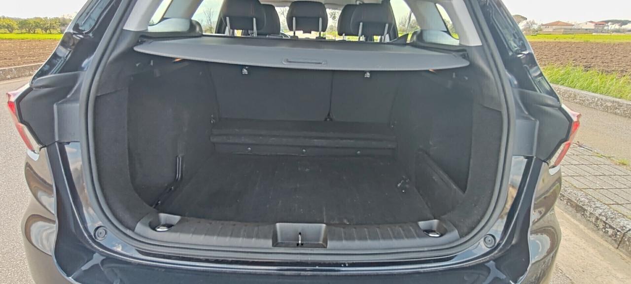 Fiat Tipo 1.6 Mjt S&S SW Cross GARMIN